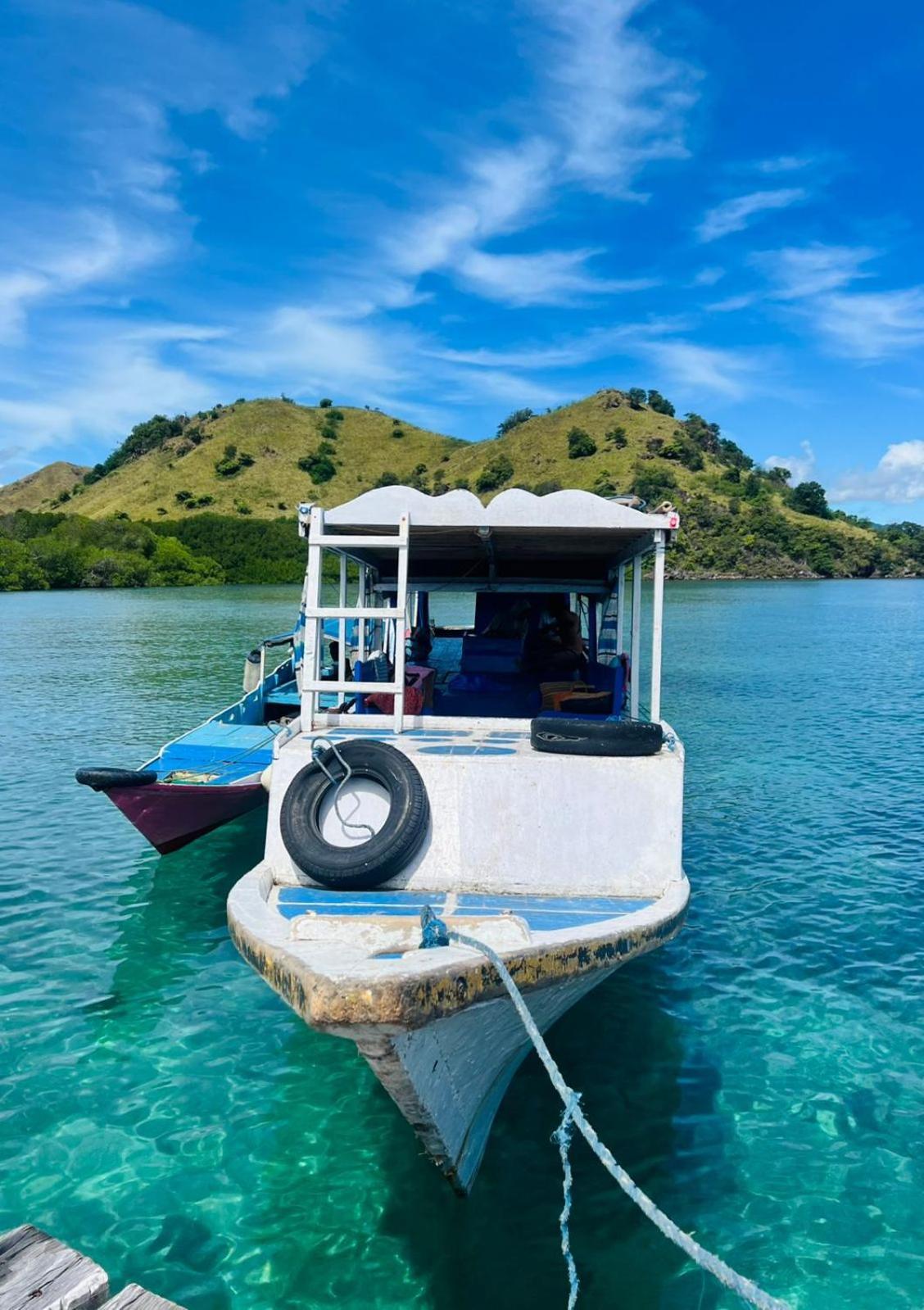 D'Flora Homestay Labuan Bajo Exterior foto